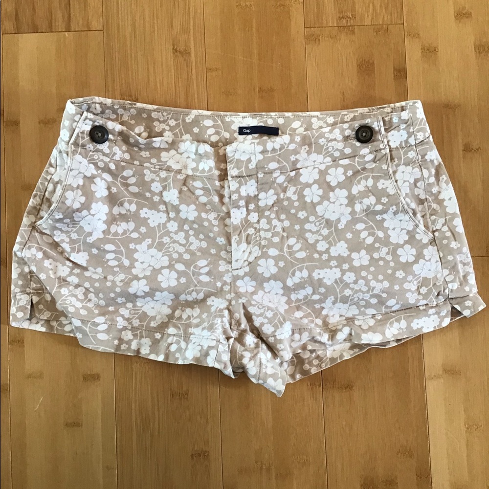 Gap Size 6 Floral Shorts